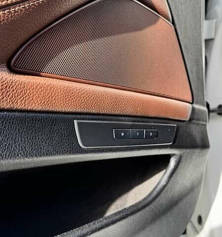 Білий БМВ 5 Серія, об'ємом двигуна 2 л та пробігом 271 тис. км за 13700 $, фото 16 на Automoto.ua