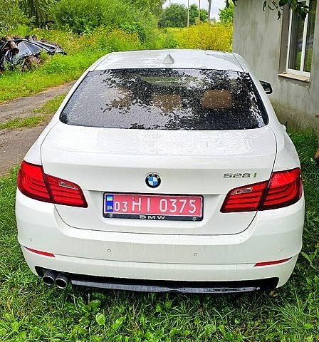 Белый БМВ 5 Серия, объемом двигателя 2 л и пробегом 212 тыс. км за 11500 $, фото 1 на Automoto.ua