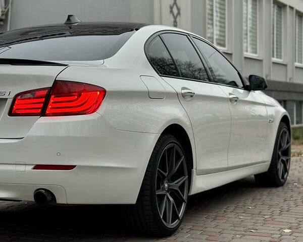 Белый БМВ 5 Серия, объемом двигателя 2.98 л и пробегом 262 тыс. км за 15500 $, фото 13 на Automoto.ua