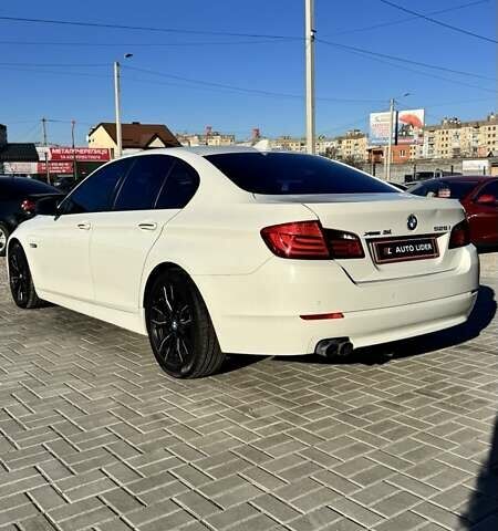 Білий БМВ 5 Серія, об'ємом двигуна 2 л та пробігом 271 тис. км за 13700 $, фото 2 на Automoto.ua