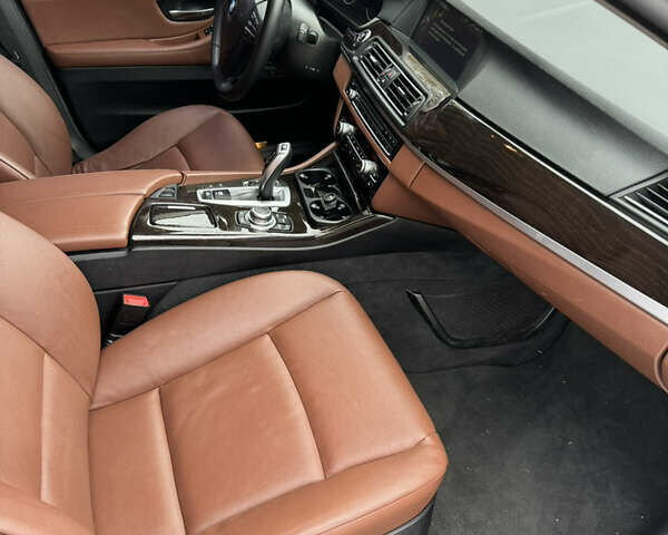 Белый БМВ 5 Серия, объемом двигателя 2 л и пробегом 157 тыс. км за 16700 $, фото 18 на Automoto.ua