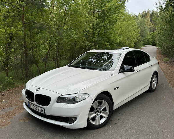 Белый БМВ 5 Серия, объемом двигателя 2 л и пробегом 196 тыс. км за 14300 $, фото 1 на Automoto.ua
