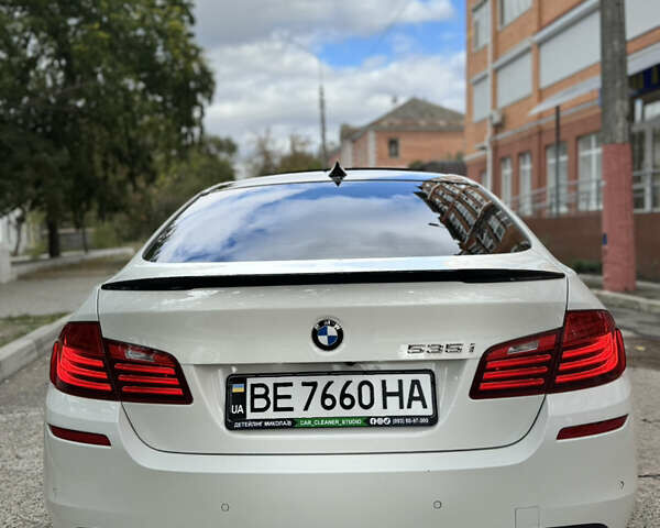 Белый БМВ 5 Серия, объемом двигателя 2.98 л и пробегом 185 тыс. км за 18500 $, фото 6 на Automoto.ua