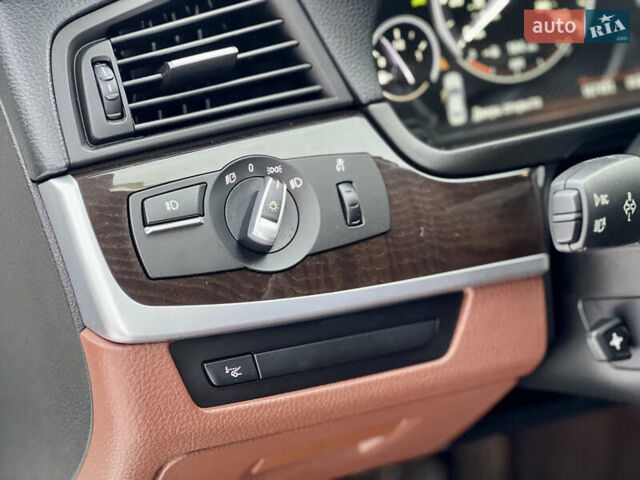 Білий БМВ 5 Серія, об'ємом двигуна 2 л та пробігом 167 тис. км за 12999 $, фото 25 на Automoto.ua