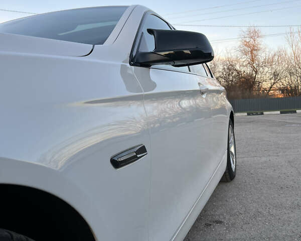 Белый БМВ 5 Серия, объемом двигателя 2 л и пробегом 163 тыс. км за 16850 $, фото 8 на Automoto.ua