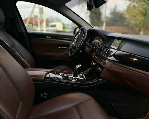 Белый БМВ 5 Серия, объемом двигателя 2 л и пробегом 235 тыс. км за 13700 $, фото 8 на Automoto.ua