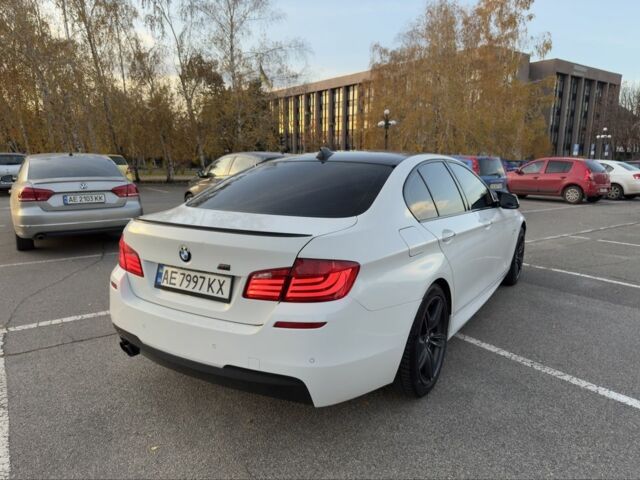 БМВ 5 Серия 2013 в Кривом Роге на Automoto.ua Белый БМВ 5 Серия, объемом двигателя 2 л и пробегом 260 тыс. км за 13500 $, фото 9 на Automoto.ua