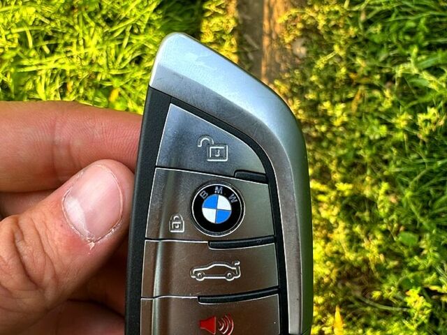 Білий БМВ 5 Серія, об'ємом двигуна 3 л та пробігом 200 тис. км за 23000 $, фото 9 на Automoto.ua