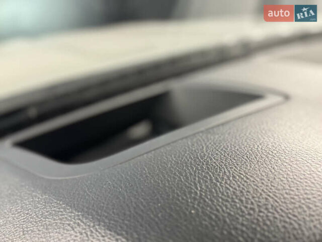Белый БМВ 5 Серия, объемом двигателя 2 л и пробегом 169 тыс. км за 20500 $, фото 26 на Automoto.ua