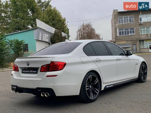 БМВ 5 Серия 2014 в Николаеве на Automoto.ua Белый БМВ 5 Серия, объемом двигателя 3 л и пробегом 273 тыс. км за 22000 $, фото 12 на Automoto.ua