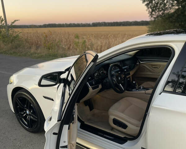 Білий БМВ 5 Серія, об'ємом двигуна 2.98 л та пробігом 177 тис. км за 17000 $, фото 46 на Automoto.ua