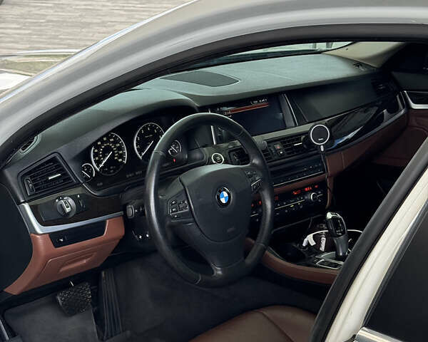 Білий БМВ 5 Серія, об'ємом двигуна 2.98 л та пробігом 223 тис. км за 16660 $, фото 32 на Automoto.ua