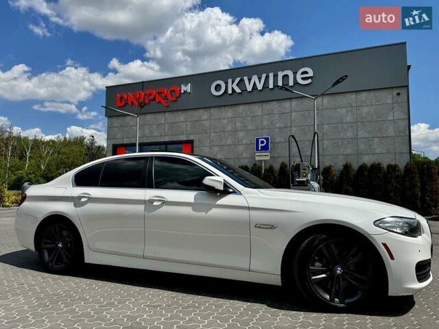 Белый БМВ 5 Серия, объемом двигателя 2.99 л и пробегом 189 тыс. км за 16400 $, фото 8 на Automoto.ua