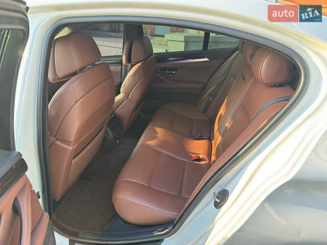 Білий БМВ 5 Серія, об'ємом двигуна 2.98 л та пробігом 139 тис. км за 18700 $, фото 8 на Automoto.ua