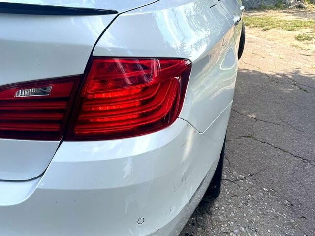 Білий БМВ 5 Серія, об'ємом двигуна 2 л та пробігом 168 тис. км за 15000 $, фото 2 на Automoto.ua