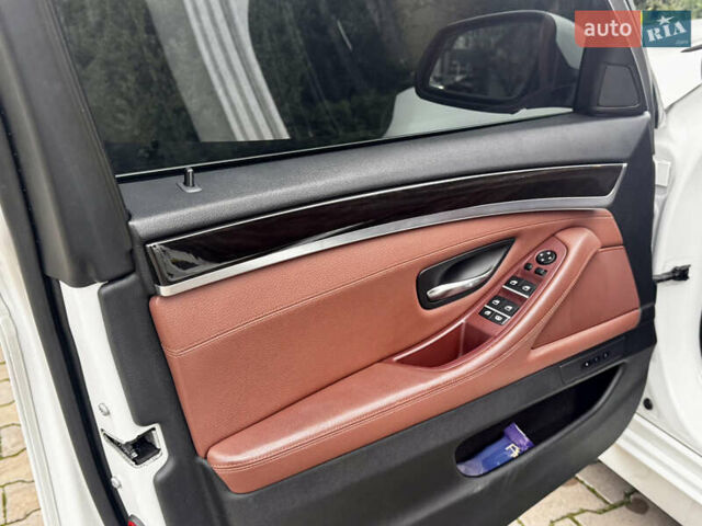 Белый БМВ 5 Серия, объемом двигателя 3 л и пробегом 196 тыс. км за 16900 $, фото 60 на Automoto.ua