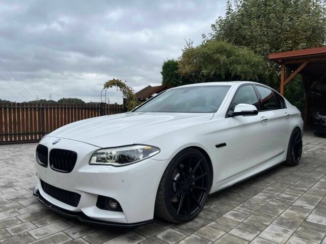 Білий БМВ 5 Серія, об'ємом двигуна 3 л та пробігом 157 тис. км за 9000 $, фото 1 на Automoto.ua