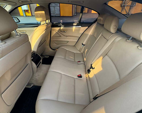 Белый БМВ 5 Серия, объемом двигателя 2 л и пробегом 87 тыс. км за 14400 $, фото 10 на Automoto.ua