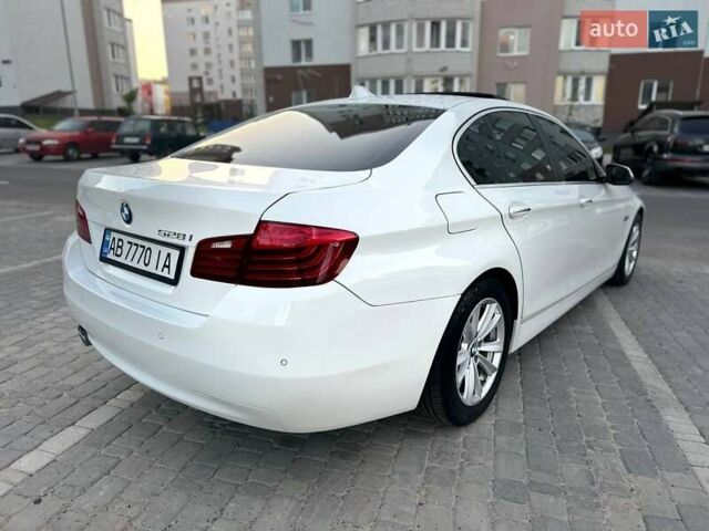 Білий БМВ 5 Серія, об'ємом двигуна 2 л та пробігом 191 тис. км за 12300 $, фото 7 на Automoto.ua