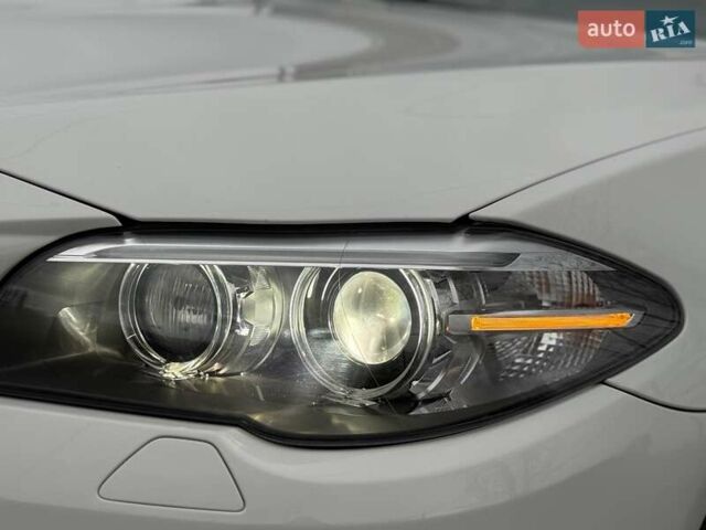 Белый БМВ 5 Серия, объемом двигателя 3 л и пробегом 204 тыс. км за 20500 $, фото 28 на Automoto.ua