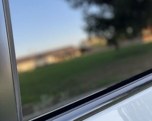 Білий БМВ 5 Серія, об'ємом двигуна 2 л та пробігом 262 тис. км за 20500 $, фото 29 на Automoto.ua