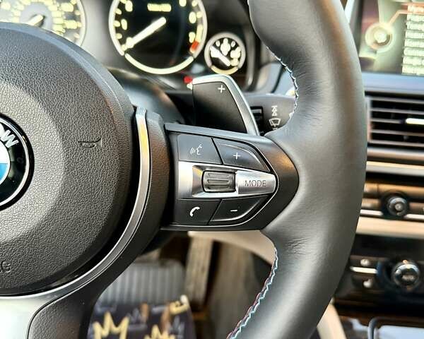 Белый БМВ 5 Серия, объемом двигателя 4.4 л и пробегом 124 тыс. км за 19999 $, фото 36 на Automoto.ua