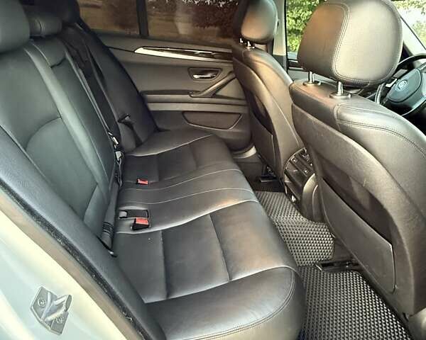 Білий БМВ 5 Серія, об'ємом двигуна 2.98 л та пробігом 210 тис. км за 16500 $, фото 27 на Automoto.ua