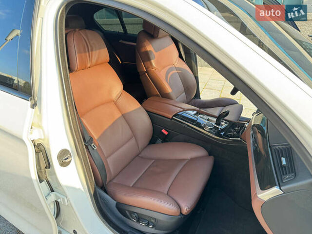 Білий БМВ 5 Серія, об'ємом двигуна 2.98 л та пробігом 139 тис. км за 18700 $, фото 11 на Automoto.ua