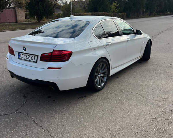 Белый БМВ 5 Серия, объемом двигателя 2.98 л и пробегом 264 тыс. км за 19500 $, фото 2 на Automoto.ua