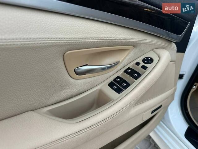Білий БМВ 5 Серія, об'ємом двигуна 2 л та пробігом 191 тис. км за 12300 $, фото 25 на Automoto.ua