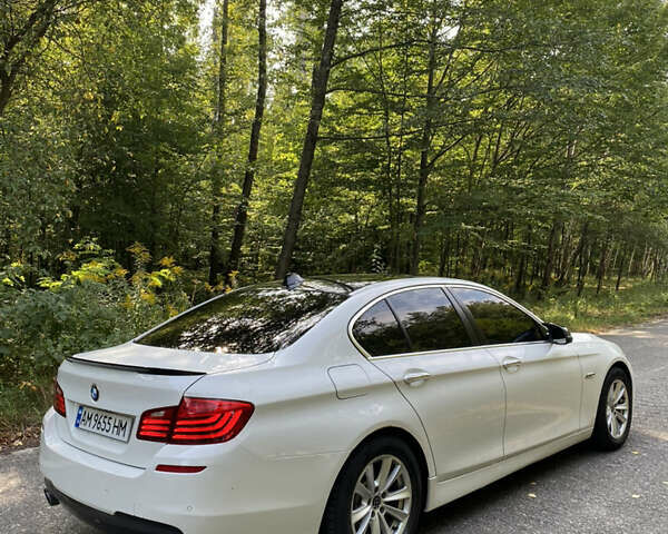 Белый БМВ 5 Серия, объемом двигателя 2 л и пробегом 253 тыс. км за 13900 $, фото 3 на Automoto.ua