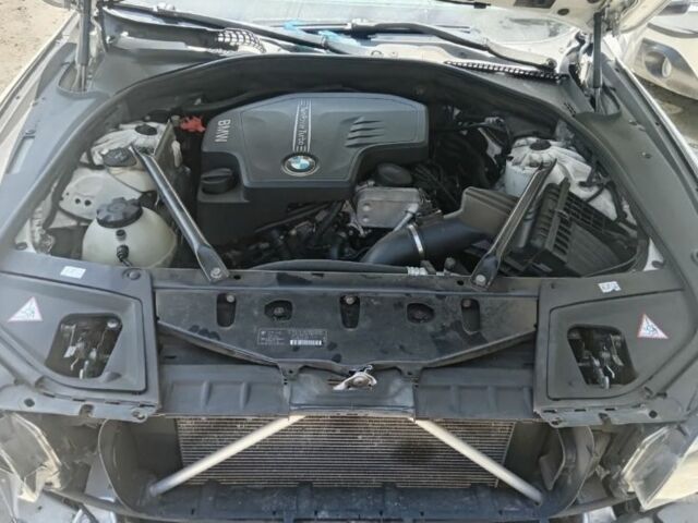 Білий БМВ 5 Серія, об'ємом двигуна 2 л та пробігом 226 тис. км за 9200 $, фото 7 на Automoto.ua