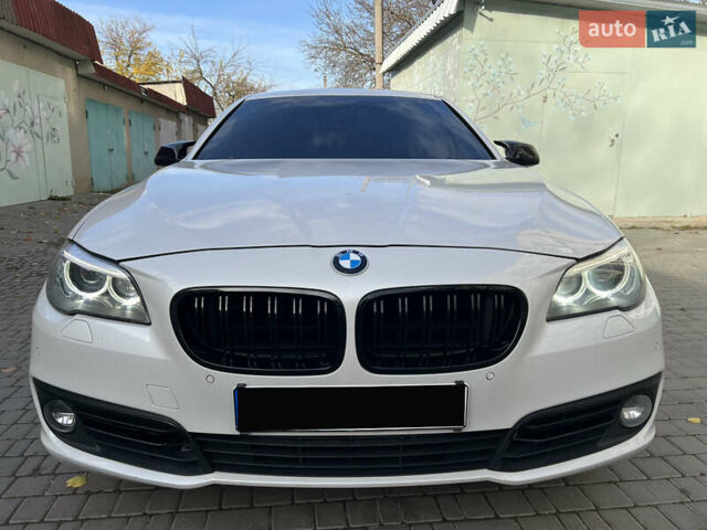 Белый БМВ 5 Серия, объемом двигателя 2 л и пробегом 275 тыс. км за 18500 $, фото 20 на Automoto.ua