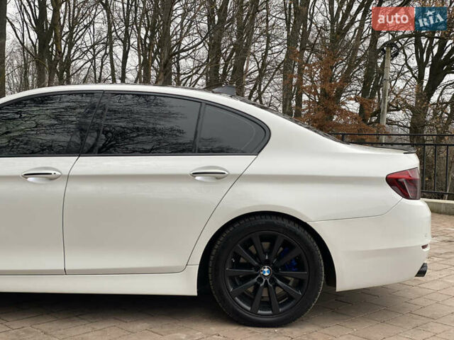Белый БМВ 5 Серия, объемом двигателя 2 л и пробегом 133 тыс. км за 17100 $, фото 45 на Automoto.ua