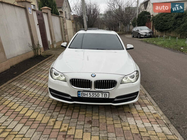Білий БМВ 5 Серія, об'ємом двигуна 2.99 л та пробігом 196 тис. км за 19400 $, фото 2 на Automoto.ua