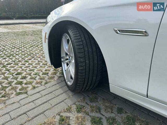 Белый БМВ 5 Серия, объемом двигателя 3 л и пробегом 185 тыс. км за 19500 $, фото 5 на Automoto.ua