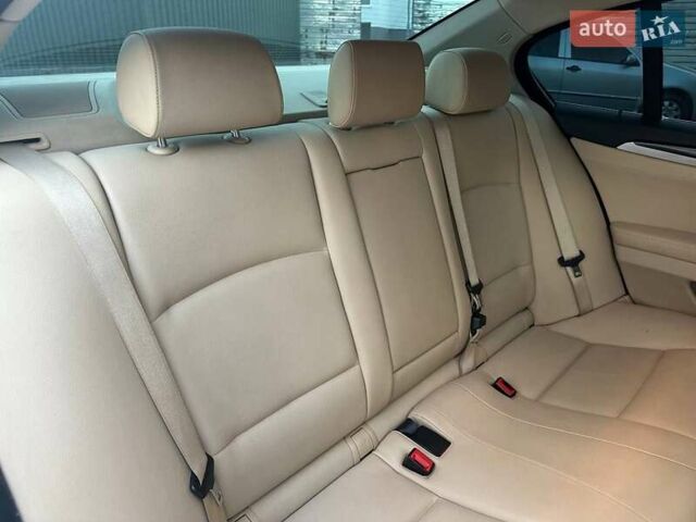 Білий БМВ 5 Серія, об'ємом двигуна 2 л та пробігом 191 тис. км за 12300 $, фото 21 на Automoto.ua