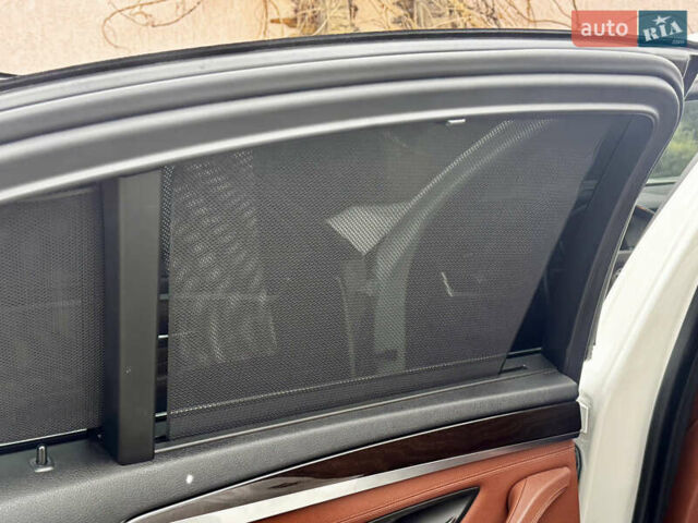 Белый БМВ 5 Серия, объемом двигателя 3 л и пробегом 196 тыс. км за 16900 $, фото 53 на Automoto.ua