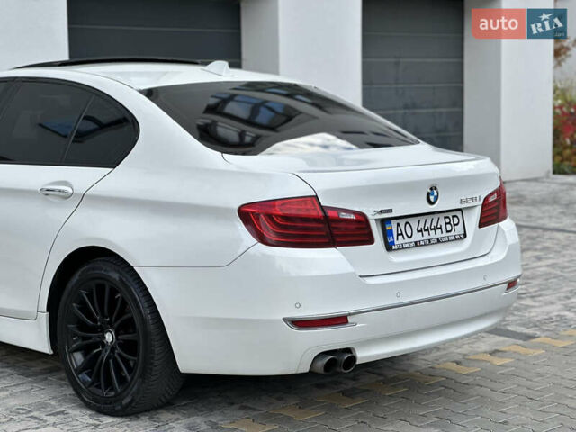 БМВ 5 Серия 2014 в Ужгороде на Automoto.ua Белый БМВ 5 Серия, объемом двигателя 2 л и пробегом 247 тыс. км за 14999 $, фото 9 на Automoto.ua