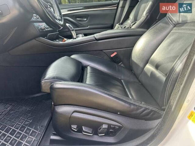 Белый БМВ 5 Серия, объемом двигателя 3 л и пробегом 185 тыс. км за 19500 $, фото 17 на Automoto.ua