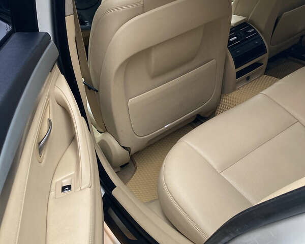 Белый БМВ 5 Серия, объемом двигателя 2 л и пробегом 304 тыс. км за 10500 $, фото 4 на Automoto.ua