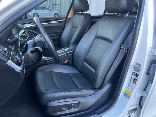 БМВ 5 Серия 2014 в Житомире на Automoto.ua Белый БМВ 5 Серия, объемом двигателя 3 л и пробегом 81 тыс. км за 15200 $, фото 8 на Automoto.ua