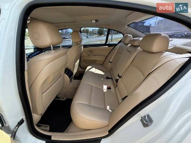 Белый БМВ 5 Серия, объемом двигателя 2 л и пробегом 97 тыс. км за 16000 $, фото 20 на Automoto.ua