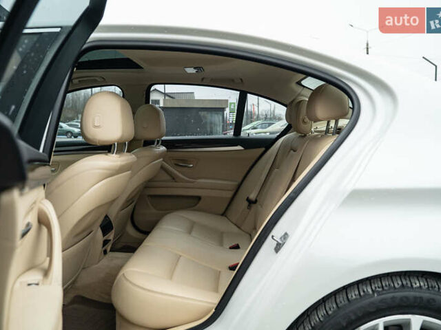 Білий БМВ 5 Серія, об'ємом двигуна 2 л та пробігом 134 тис. км за 19900 $, фото 36 на Automoto.ua
