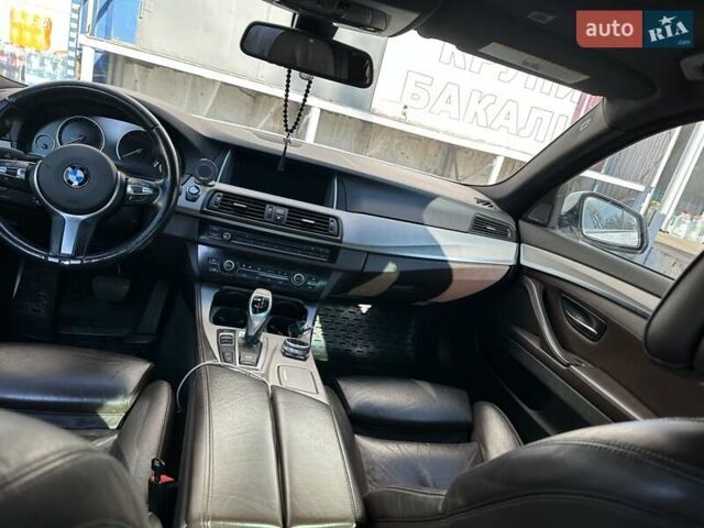 БМВ 5 Серия 2014 в Николаеве на Automoto.ua Белый БМВ 5 Серия, объемом двигателя 3 л и пробегом 273 тыс. км за 22000 $, фото 3 на Automoto.ua