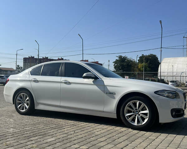 Белый БМВ 5 Серия, объемом двигателя 2 л и пробегом 202 тыс. км за 14000 $, фото 12 на Automoto.ua