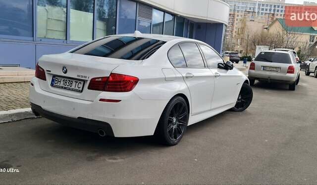 Белый БМВ 5 Серия, объемом двигателя 3 л и пробегом 117 тыс. км за 23000 $, фото 2 на Automoto.ua
