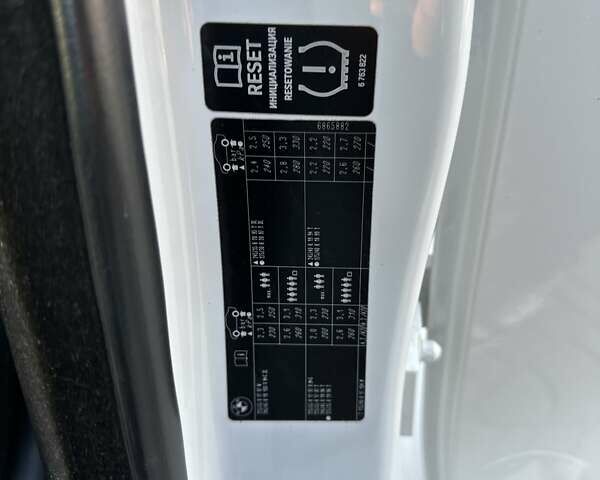 Белый БМВ 5 Серия, объемом двигателя 2 л и пробегом 250 тыс. км за 15500 $, фото 27 на Automoto.ua