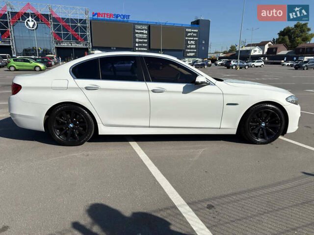 Белый БМВ 5 Серия, объемом двигателя 3 л и пробегом 173 тыс. км за 18000 $, фото 29 на Automoto.ua