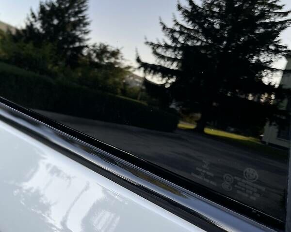 Білий БМВ 5 Серія, об'ємом двигуна 2 л та пробігом 262 тис. км за 20500 $, фото 26 на Automoto.ua